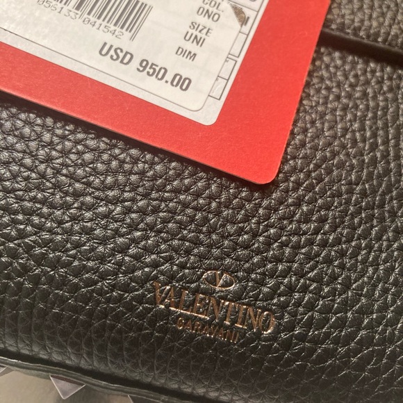 VALENTINO Rockstud Calfskin Wallet on Chain - Picture 3 of 11